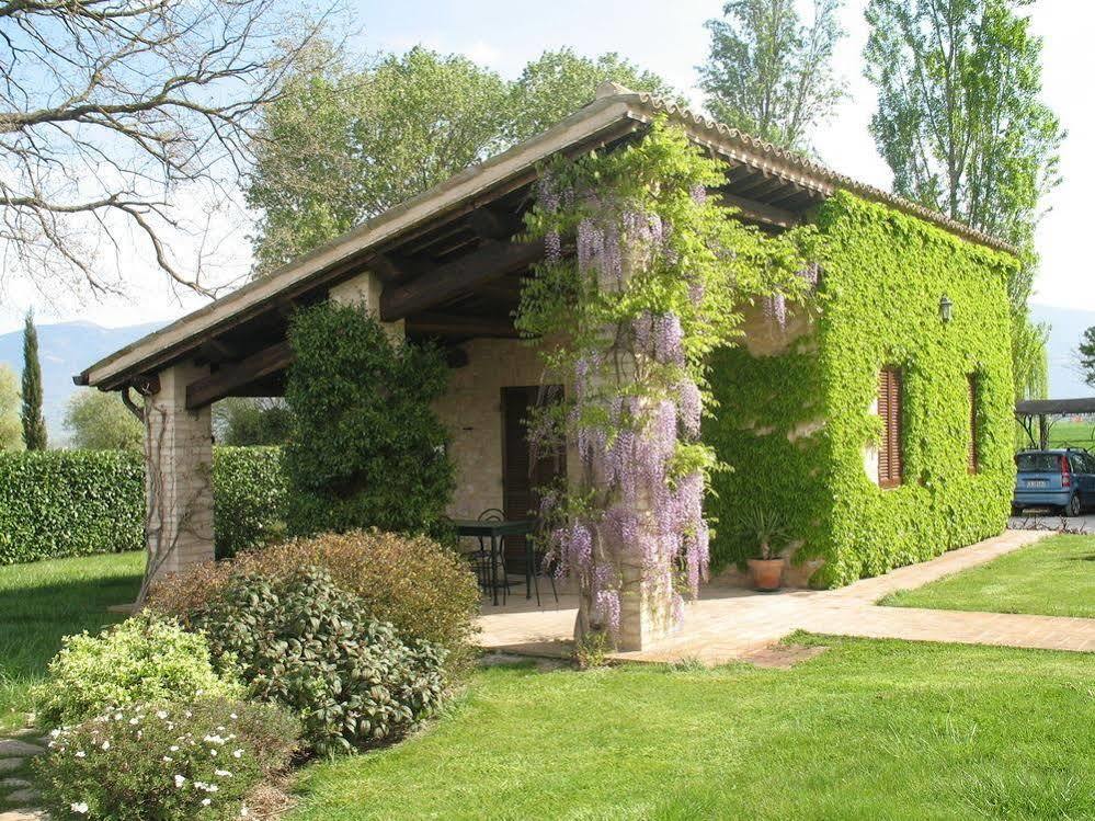 Agriturismo Le Due Torri Torre Quadrano Spello Exteriér fotografie